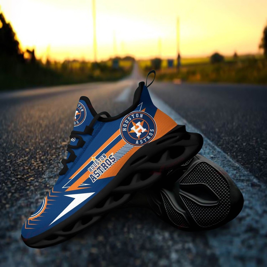 Astros Clunky Sneakers Black - Limited Edition