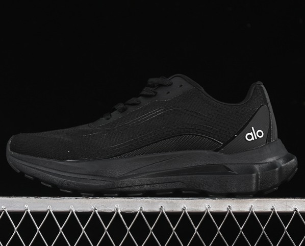 Unisex Alo yoga Runner Black/ Black (Men's US7.5-11 Women's USW5.5-8.5) Sneaker