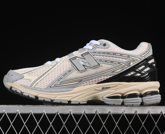 New Balance 1906R Beige Light Grey White Black M1906RLZ (Men's US7-12 Women's USW5.5-8) Sneaker